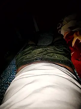 Snapshot of arsh_couple chatting on 09/19/25, 07:36 arsh couple online show from 09/19/25, 07:36