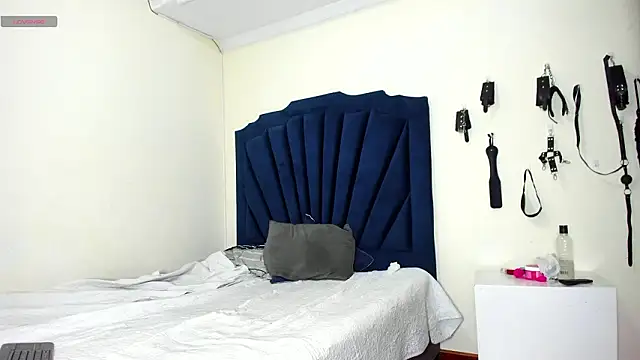 RoxyandAron2 online show from 03/18/26, 01:58