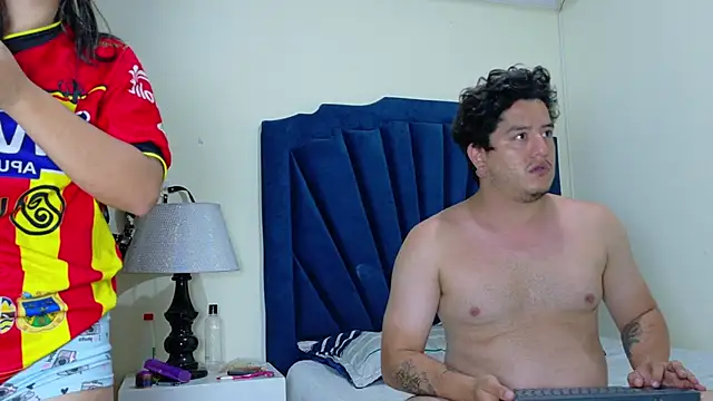 RoxyandAron2 online show from 04/02/26, 12:03