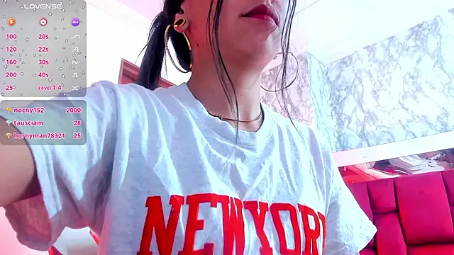 Snapshot of Sheilly_brown chatting on 01/15/26, 03:38 Sheilly brown online show from 01/15/26, 03:38