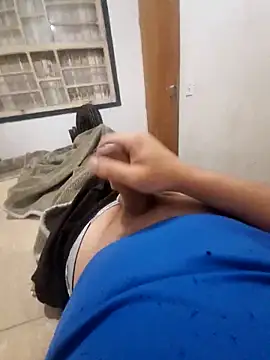 feehzungi0000 online show from 03/31/26, 01:51