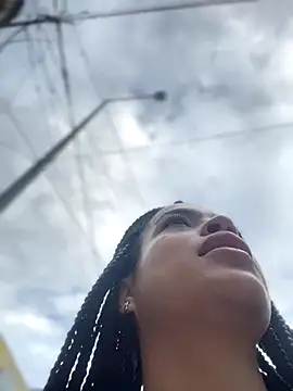 JuanitaMore01 online show from 12/04/25, 08:17