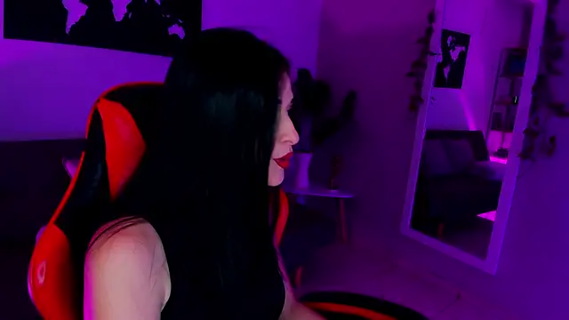 ZoeValencia1 online show from 02/24/26, 12:14