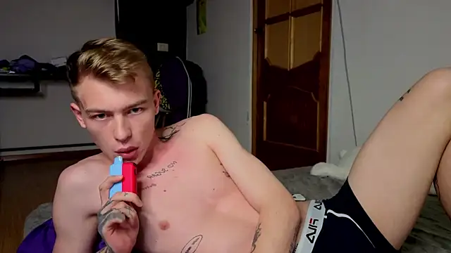 callmealexthx online show from 09/13/25, 03:23