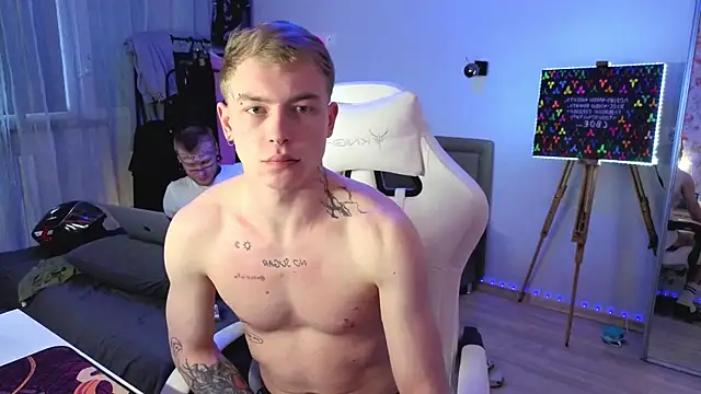 Snapshot of callmealexthx chatting on 03/31/26, 12:38 callmealexthx online show from 03/31/26, 12:38