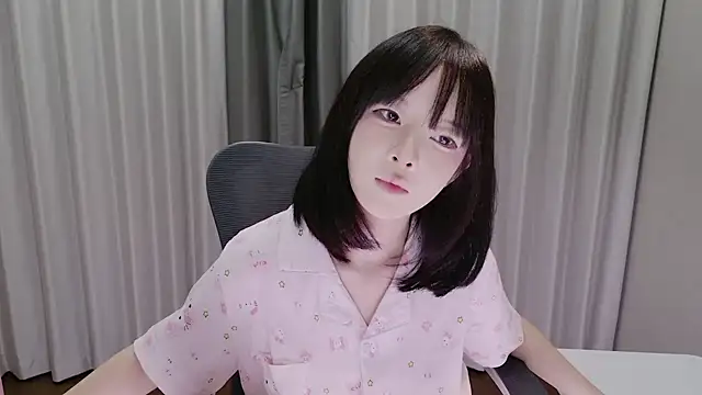 EnEn xiaobao online show from 09/13/25, 03:45