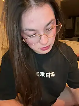 liloush   online show from 03/29/26, 07:47