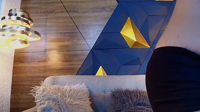 ly lulu online show from 04/15/26, 11:06