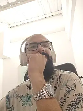 Snapshot of FranccoJ chatting on 11/06/25, 01:23 FranccoJ online show from 11/06/25, 01:23