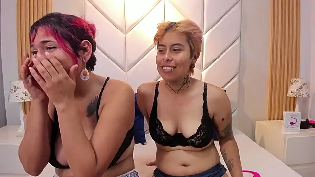 AnnieAndReach online show from 02/01/26, 02:37