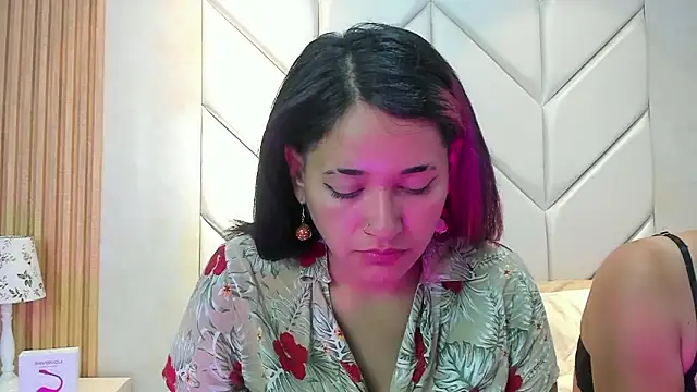 AnnieAndReach online show from 03/04/26, 01:39