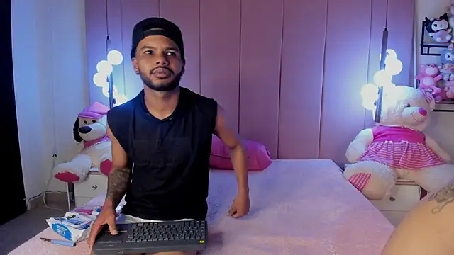 Liah Marthina online show from 11/27/25, 03:08