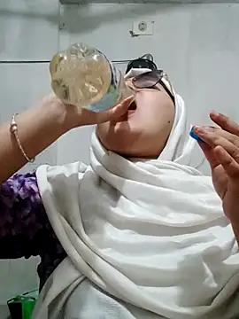 Nusrat-N online show from 04/28/26, 04:34