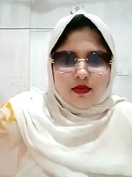 Snapshot of Nusrat-N chatting on 06/13/26, 12:03 Nusrat-N online show from 06/13/26, 12:03