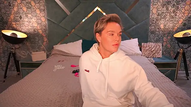 PleasureWeCouple online show from 11/22/25, 06:56