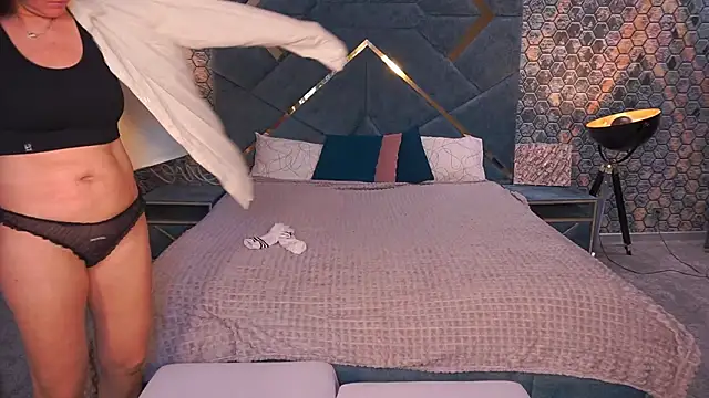 PleasureWeCouple online show from 02/02/26, 01:43