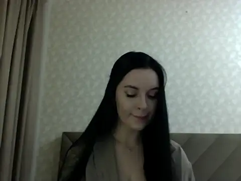 Lulii24 online show from 10/31/25, 12:44
