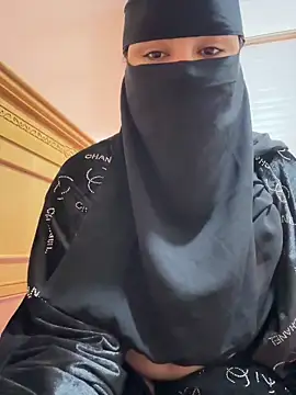  Laiali  online show from 10/04/25, 11:41