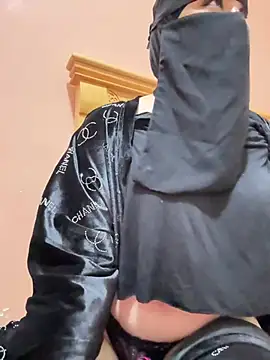  Laiali  online show from 03/06/26, 10:17