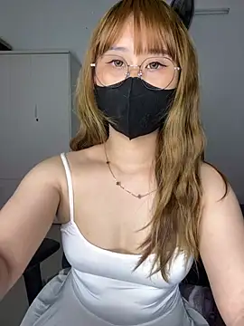 Meowyeuk6 online show from 03/12/26, 07:25