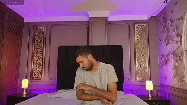 magnus serket online show from 11/14/25, 09:41