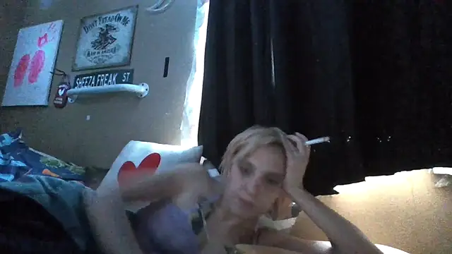 flavi1996 online show from 12/15/25, 02:54