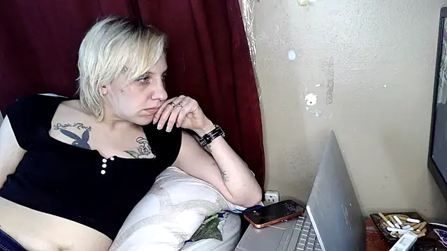 flavi1996 online show from 01/05/26, 05:49