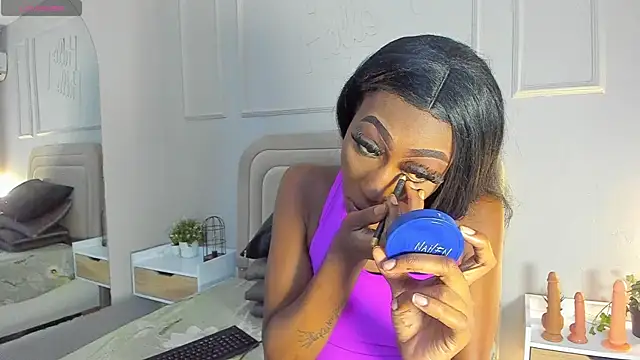 Anamonrroe online show from 02/04/26, 07:53