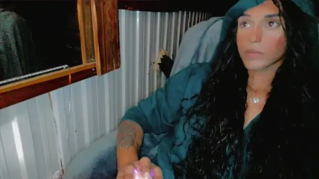 HTXBBY3130 online show from 09/28/25, 10:59