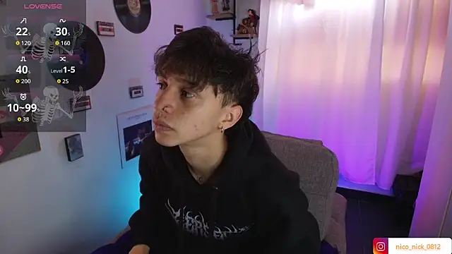 Snapshot of Nick_Bangover_ chatting on 09/08/25, 06:18 Nick Bangover  online show from 09/08/25, 06:18