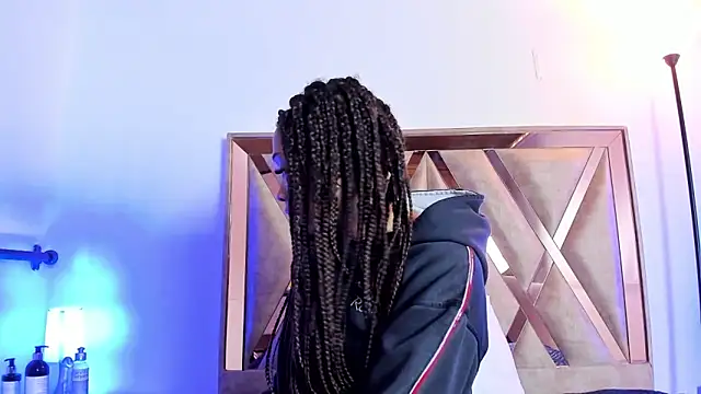 Katy ortiiz online show from 11/17/25, 11:38