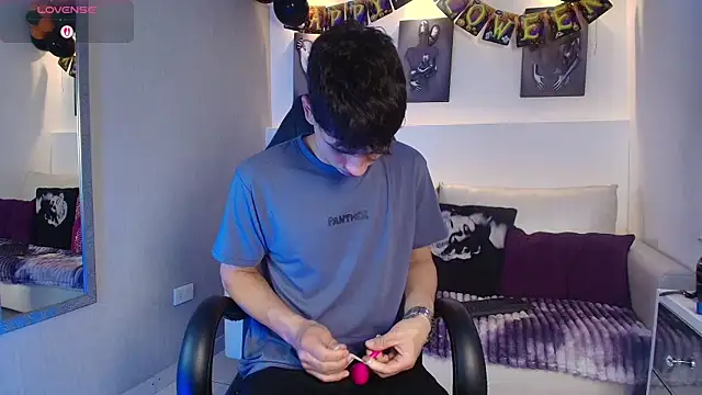 AdrianRinaldi online show from 10/11/25, 08:18