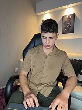 AdrianRinaldi online show from 04/01/26, 08:06