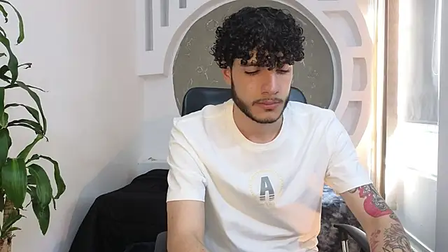 Rafael Mendezz online show from 10/19/25, 08:20