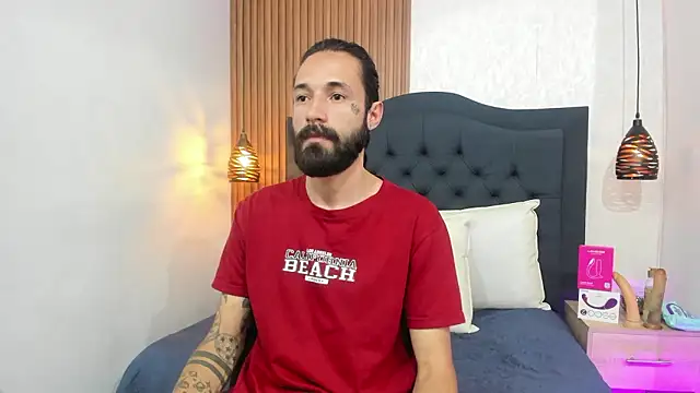 Hisoka 011 online show from 03/20/26, 07:30