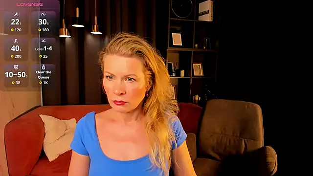 Julia Giulia online show from 04/02/26, 04:04