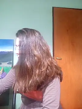 Merida2276 online show from 10/27/25, 04:11