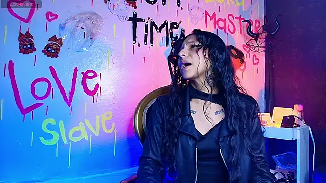 Sweettpleasure online show from 11/17/25, 02:01