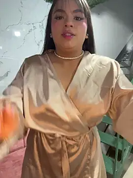 Karina Andrade online show from 05/20/26, 07:09