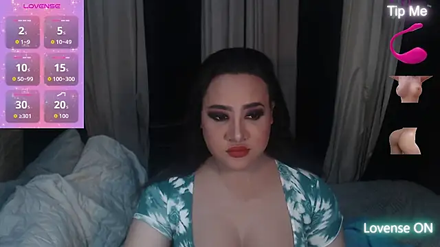 Hotcum ella online show from 03/25/26, 01:44