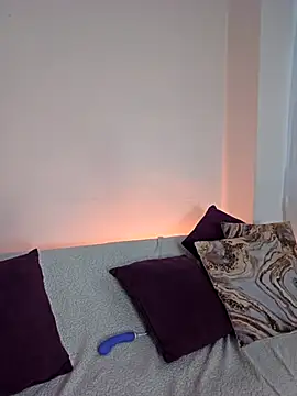 AliishaPss online show from 02/17/26, 08:04