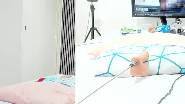 Alani Queen online show from 10/17/25, 07:16