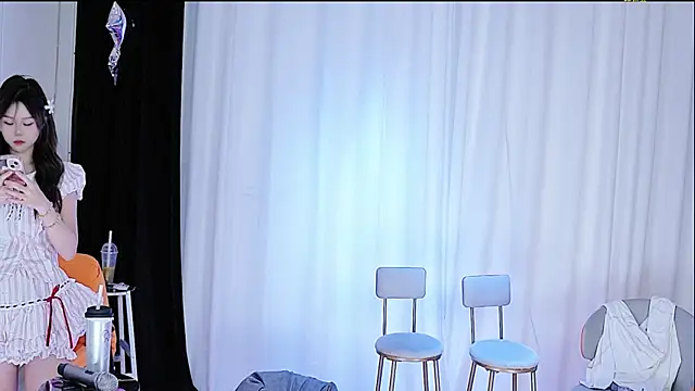 QY 001 online show from 09/22/25, 12:51