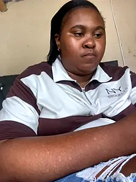 AssieLindy95 online show from 11/25/25, 10:48