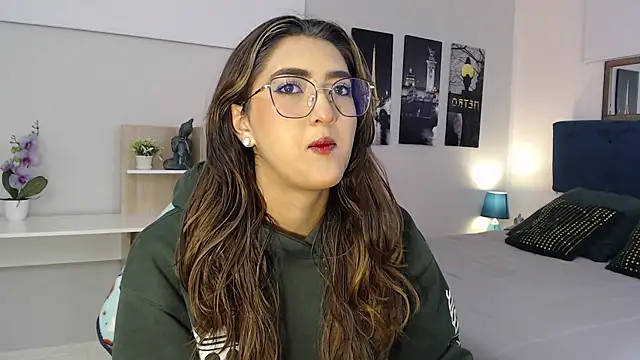 madame lottie online show from 10/14/25, 12:28