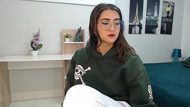 madame lottie online show from 10/15/25, 12:27