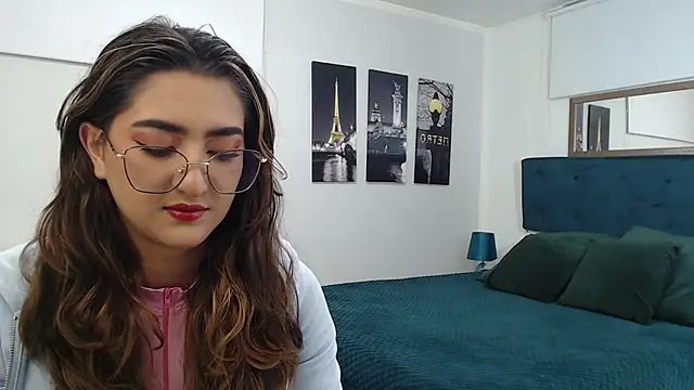 madame lottie online show from 10/27/25, 12:31