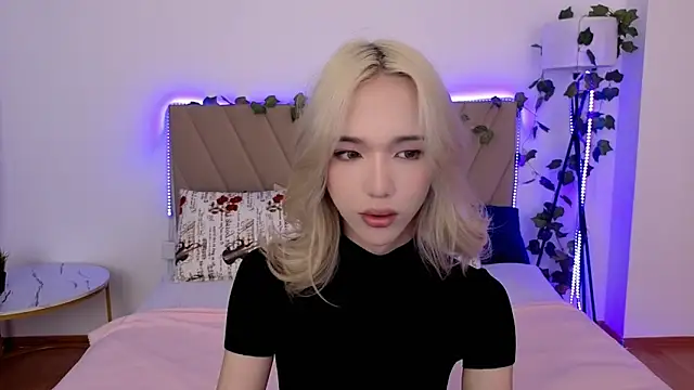 okerriella online show from 06/04/26, 06:08