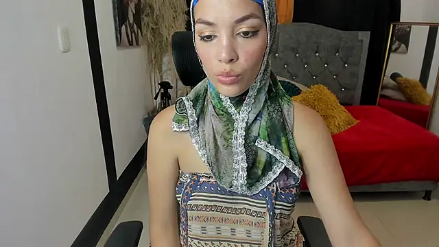 Snapshot of SofiaRivera1 chatting on 09/19/25, 08:42 SofiaRivera1 online show from 09/19/25, 08:42