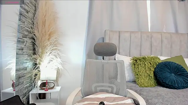 Snapshot of SofiaRivera1 chatting on 07/25/26, 02:58 SofiaRivera1 online show from 07/25/26, 02:58